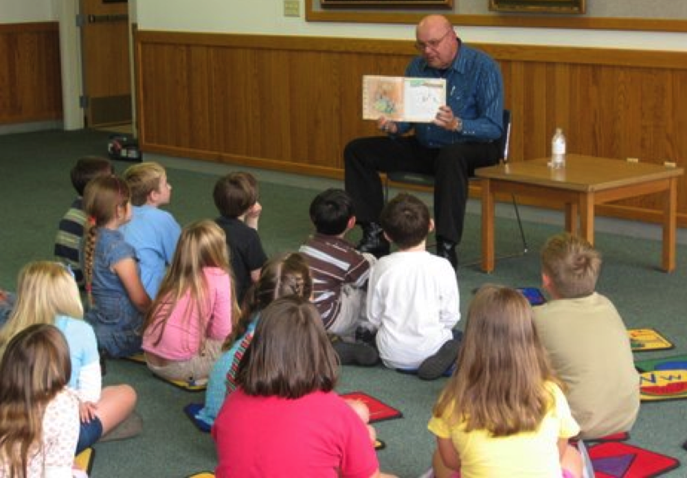 Gary reading to scouts